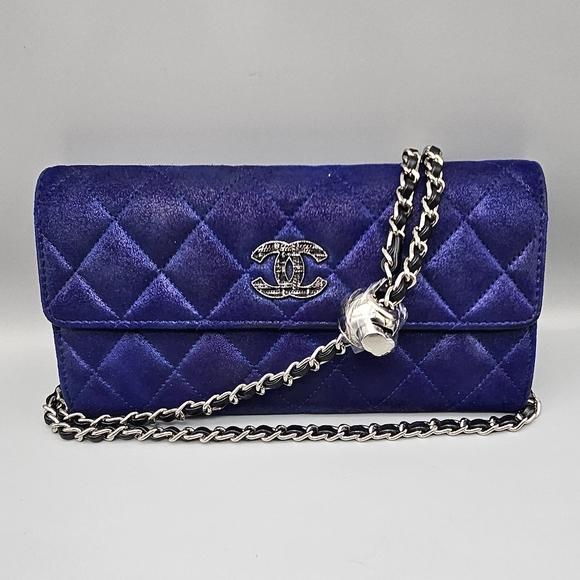 CHANEL Handbags - 🩶CHANEL Authentic Suede Wallet/Clutch🩶